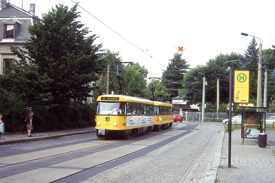 Die Straßenbahn in Dresden - Haltestelle Saarstraße