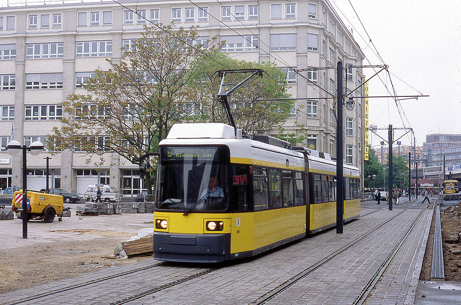 Straßenbahn Berlin Haltestelle Alexanderplatz