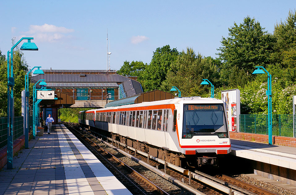 Bahnhof Richtweg der Hamburger U-Bahn - Die Hochbahn in Norderstedt