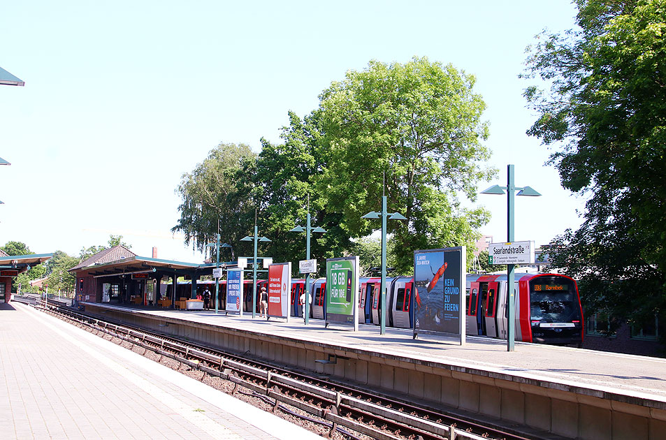Der Bahnhof Saarlandstraße der Hamburger Hochbahn hiess auch mal Flurstraße und Stadtpark