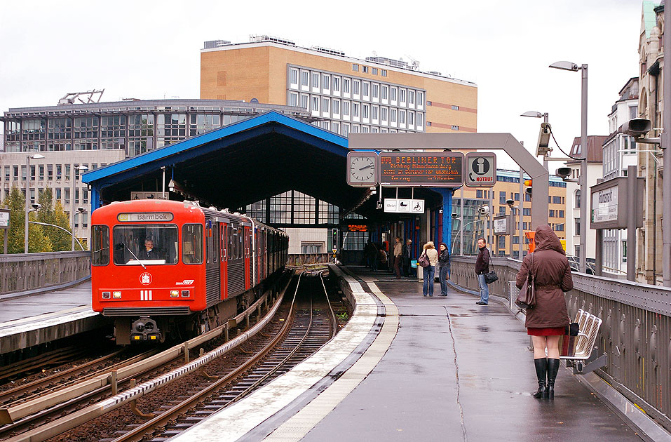 der Bahnhof Rödingsmarkt der U-Bahn Hamburg - Hamburger Hochbahn