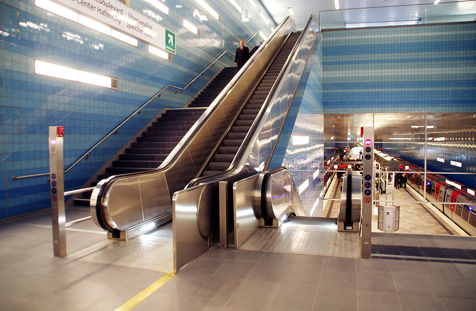 U-Bahn Haltestelle Überseequartier in der Hafencity