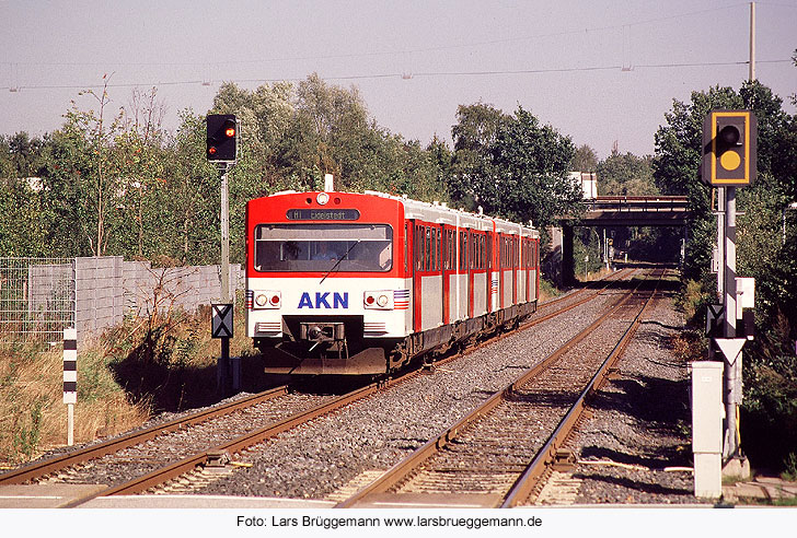 Der AKN Bahnhof Hörgensweg - AKN VTA Triebwagen