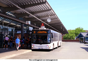 Foto VHH Bus 1765 auf dem ZOB in Hamburg-Bergedorf