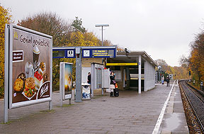 S-Bahn Langenfelde in Hamburg