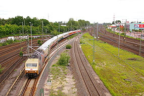 Die 120 159 im Bahnhof Hamburg-Harburg