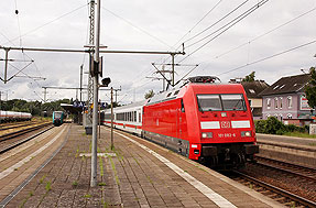 DB Baureihe 101 im Bahnhof Itzehoe