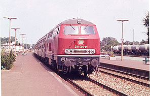 Die 218 004-6 im Bahnhof Nürnberg Ost