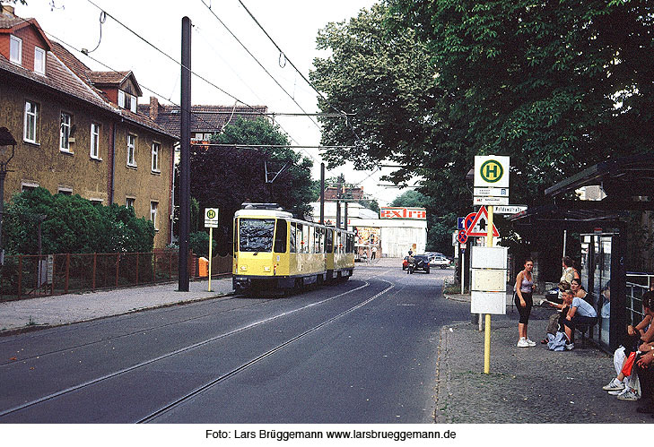 Die Straßenbahn Berlin - Bahnhof Mahlsdorf in Berlin