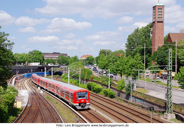 S-Bahn Hamburg am Berliner Tor mit der Baureihe 474