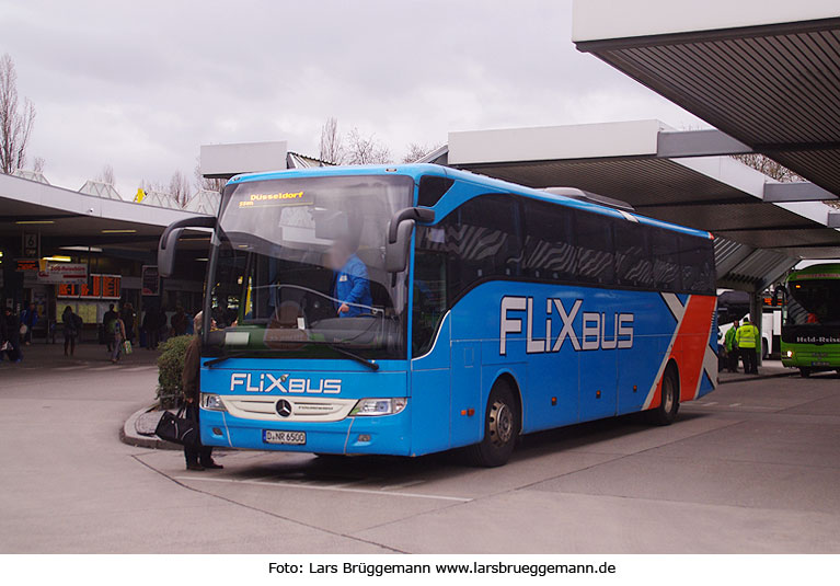 Foto Flixbus auf dem ZOB in Berlin - MB Tourismo RHD-M/2