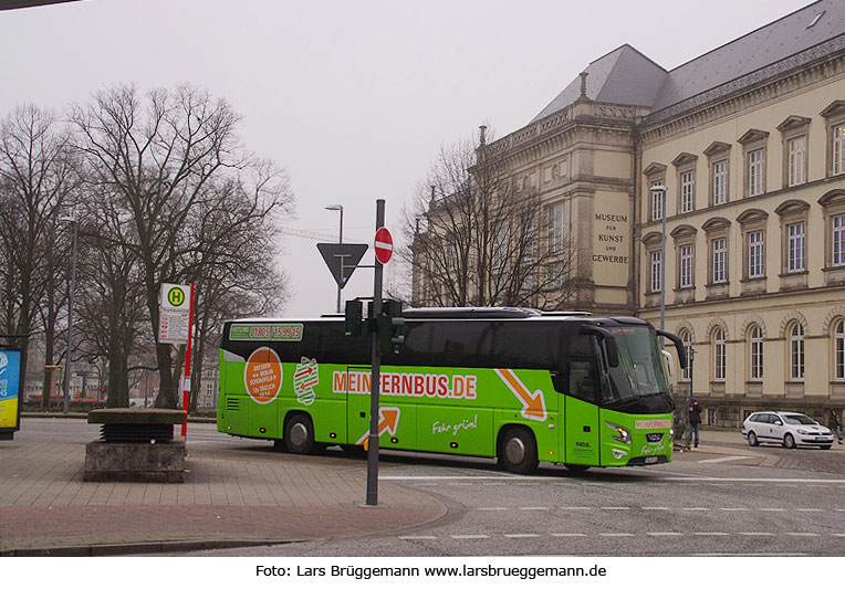 MeinFernbus am Hamburger ZOB - Bus der Linie Hamburg -Berlin - Dresden