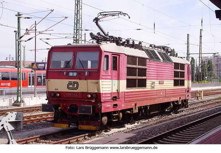 Die CD Baureihe 371 - Knödelpresse in Dresden Hbf