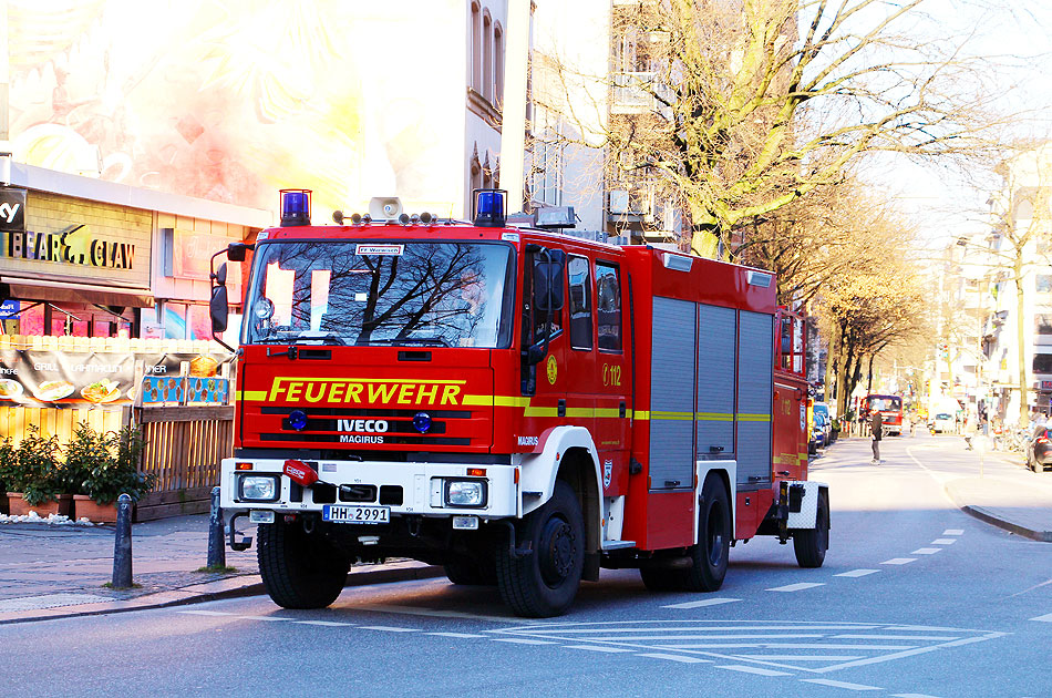 Eine Iveco Magirus Feuerwehr in Hamburg