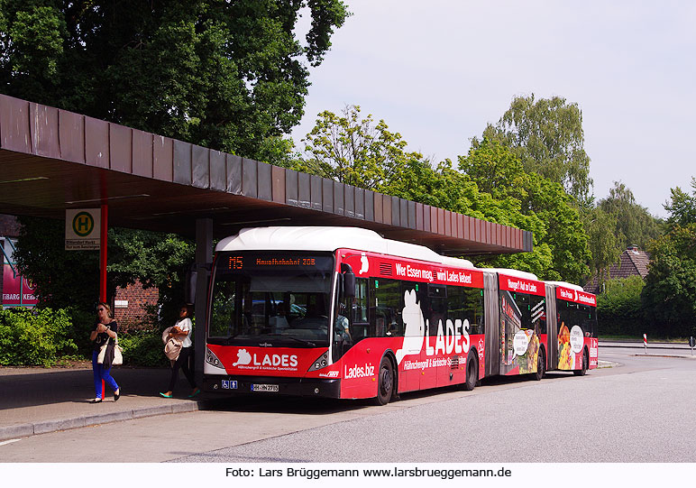 Hochbahn Bus U-Bahn Niendorf Markt - Metrobus 5