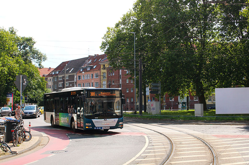 Ein MAN-Bus von Regio-Bus Hannover am Goetheplatz