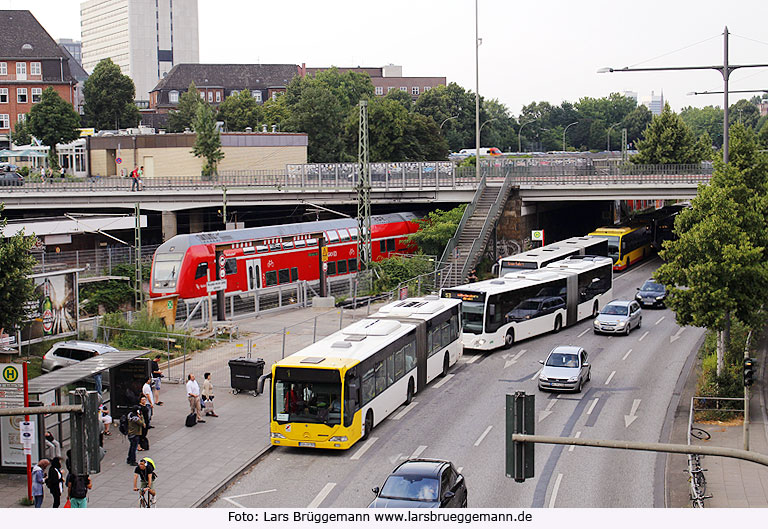 SEV Bus für die Hamburger S-Bahn am Bahnhof Berliner Tor