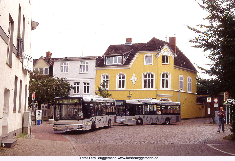 Der Segebergbus an der Haltestelle Markt in Bad Segeberg
