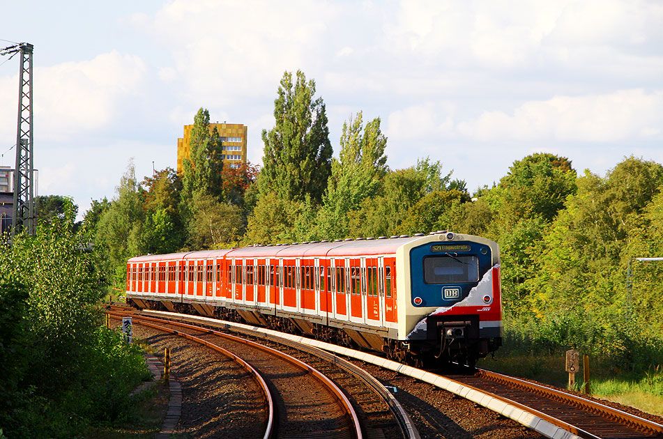 Die DB Baureihe 472 im Bahnhof Diebsteich