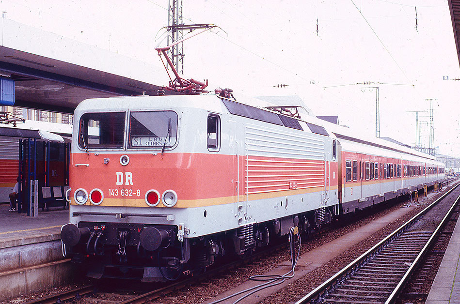 DR Baureihe 243 / 143 im Einsatz bei der S-Bahn in Nürnberg