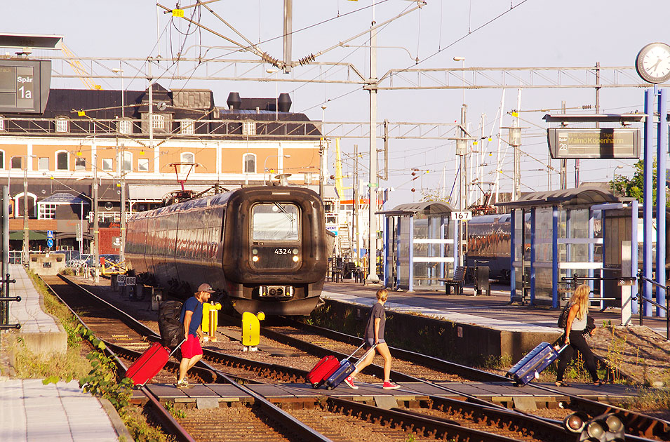 Der Öresundzug (Öresundståg / Øresundstog) im Bahnhof Kalmar