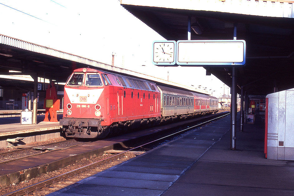 Die DB Baureihe 219 in Magdeburg Hbf