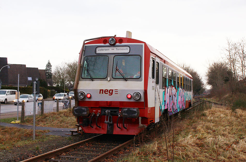 Der NEG-Triebwagen in Uetersen Ost als Pendeltriebwagen nach Tornesch