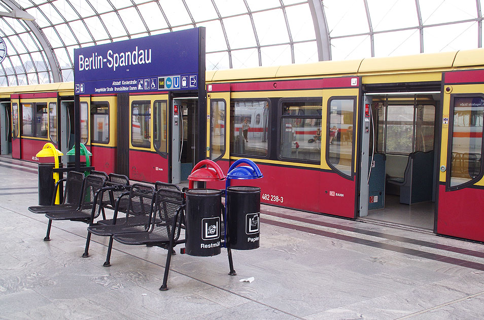 Bahnhof Berlin-Spandau - S-Bahn Berlin
