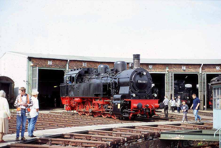 Die Dampflok Baureihe 94 -Lok 94 692 im Bw Neumünster
