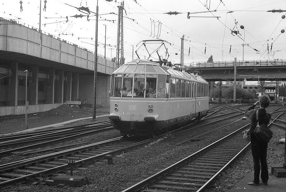 Der Gläserne Zug in Hamburg-Harburg - Die Baureihe 491