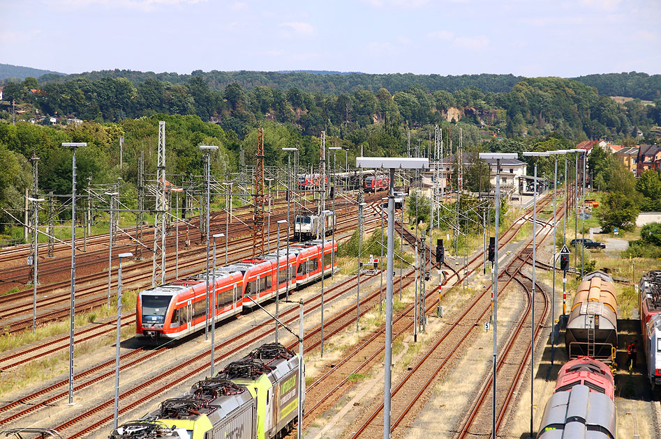 Drei Triebwagen der Baureihe 646 im Güterbahnhof Pirna