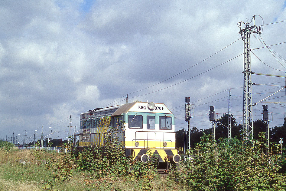 Die KEG Lok 0701 - Baureihe 107 / V 75 - im Bahnhof Büchen