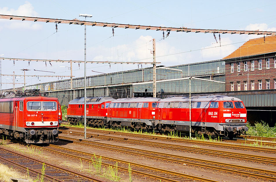 DB Baureihe 225 in Wanne-Eickel Hbf