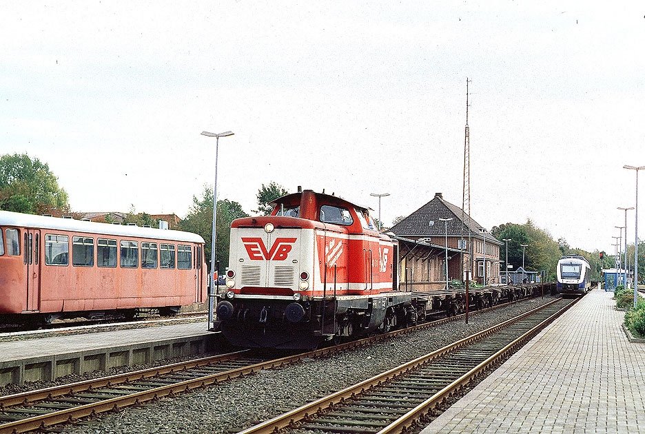 Eine EVB V 100 im Bahnhof Bremervörde