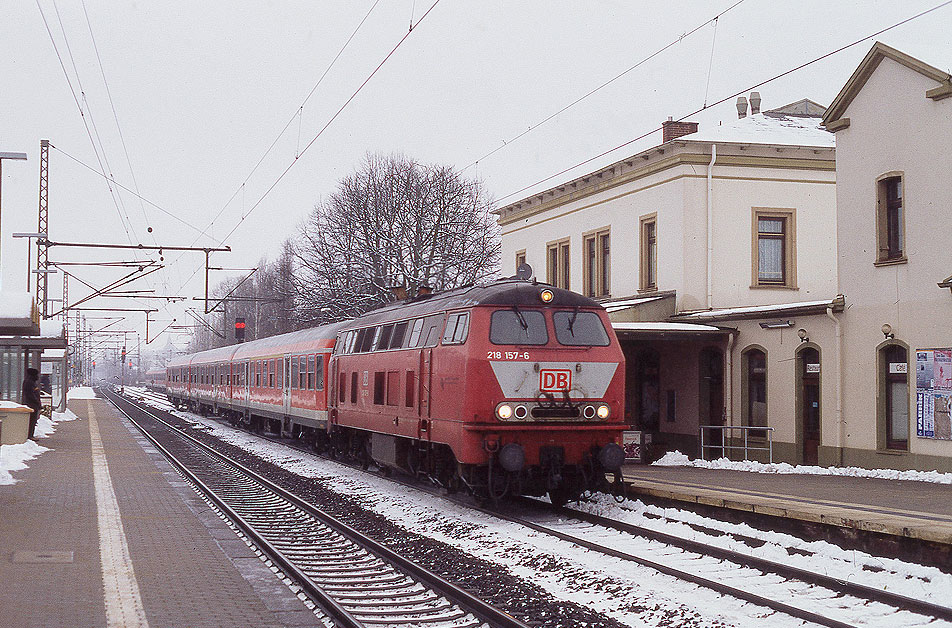 DB Baureihe 218 im Bahnhof Pinneberg