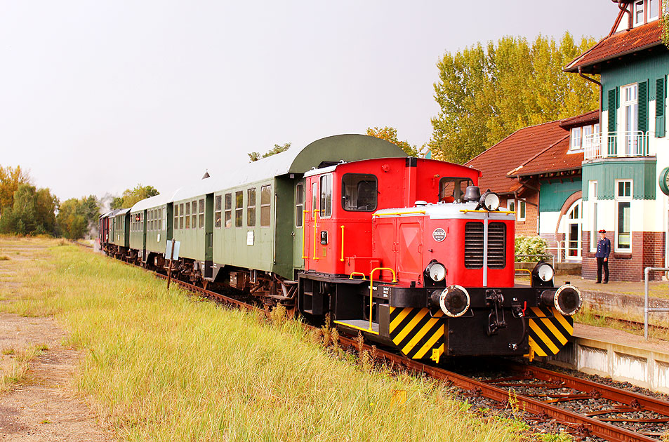 Die Diesellok V7 der Geesthachter Eisenbahn - die Lok 1 Margarine Union in Hamburg-Bahrenfeld