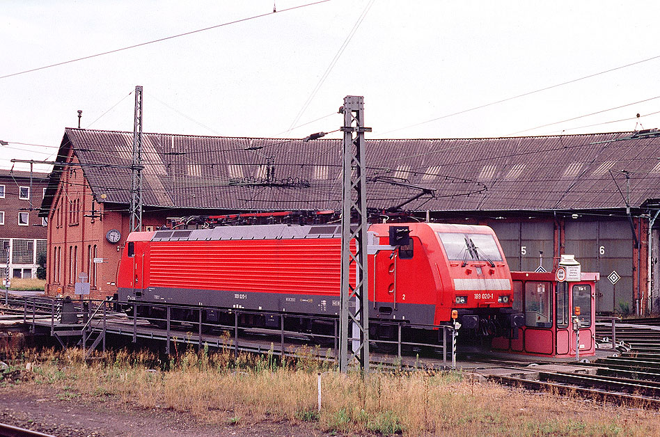 DB Baureihe 189 im Bw Bebra am Bahnhof