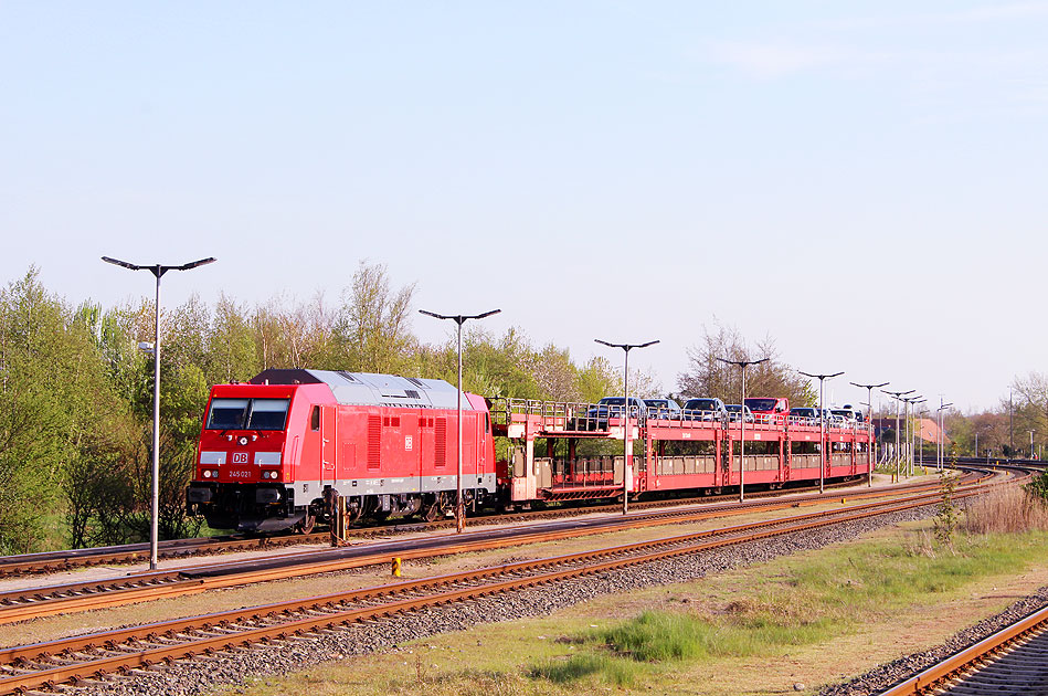 DB Baureihe 245 mit einem Autozug nach Sylt