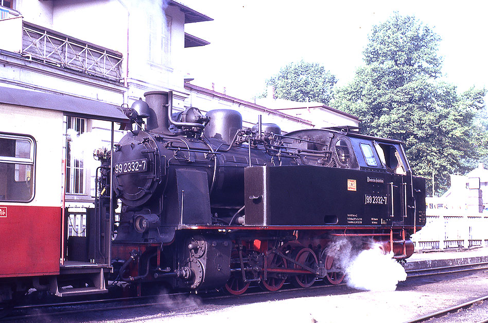Die Dampflok 99 2332-6 im Bahnhof Bad Doberan