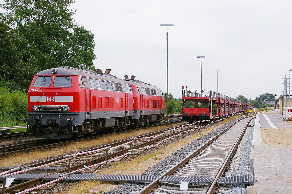Die DB Baureihe 218 im Bahnhof Niebüll an der Marschbahn