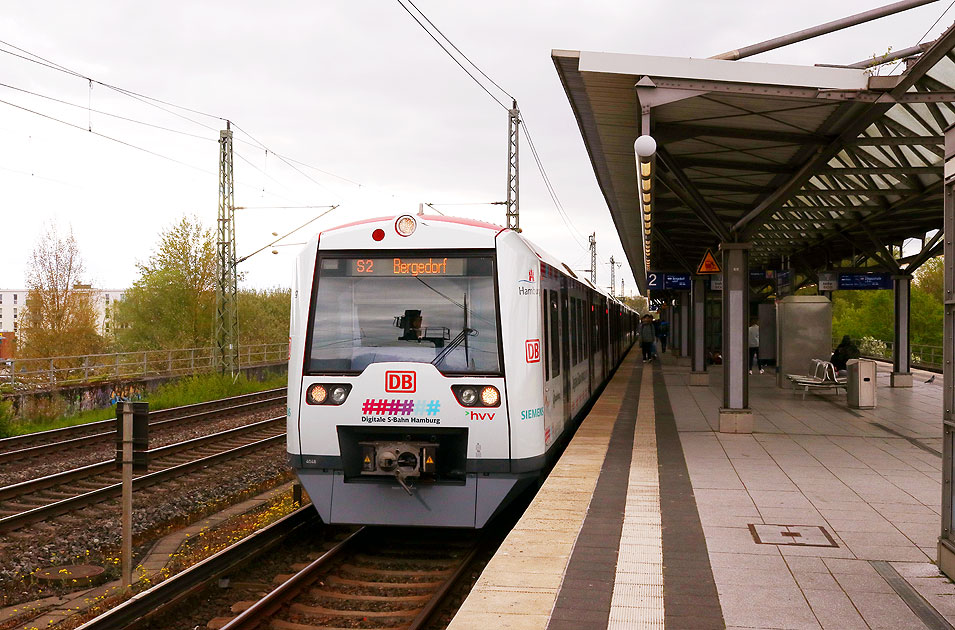 Die Digitale S-Bahn Hamburg im Bahnhof Allermöhe