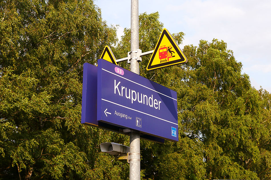 Bahnhofsschild vom Bahnhof Krupunder