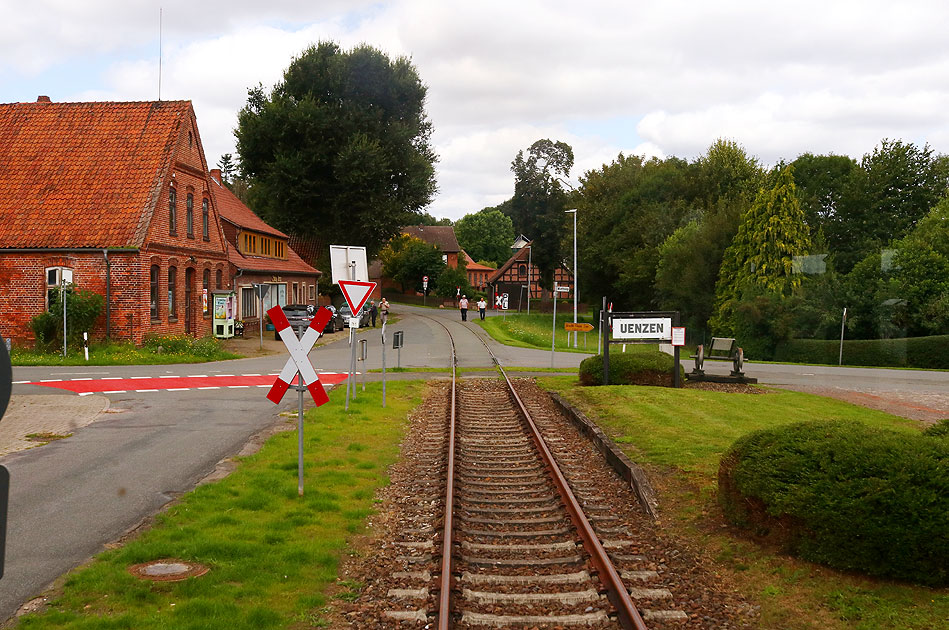 Der Bahnhof Uenzen an der Bahnstrecke von Syke nach Bruchhausen-Vilsen