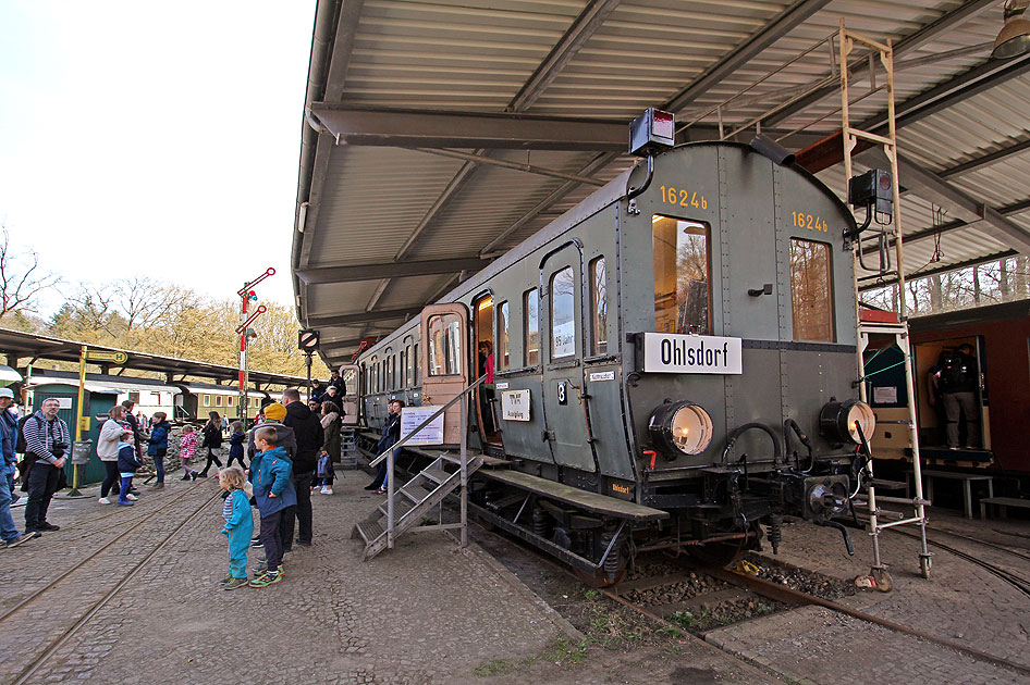 Die Hamburger Wechselstrom S-Bahn - der 1624 im Eisenbahnmuseum Aumühle