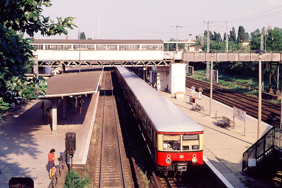 DB Baureihe 477 im Bahnhof Berlin Ostkreuz