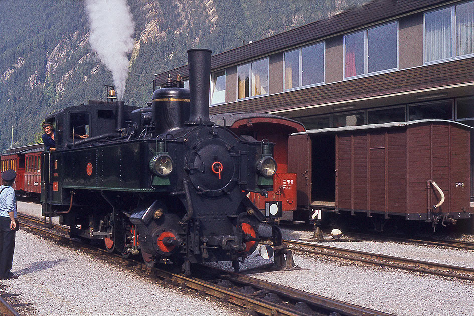 Die Lok 3 der Zillertalbahn im Bahnhof Mayrhofen
