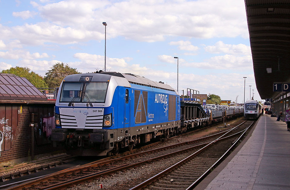 Der Autozug Sylt von RDC im Bahnhof Westerland auf Sylt