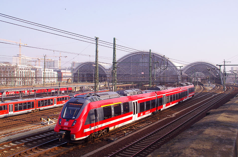 DB Baureihe 442 in Dresden Hbf - Hamsterbacke