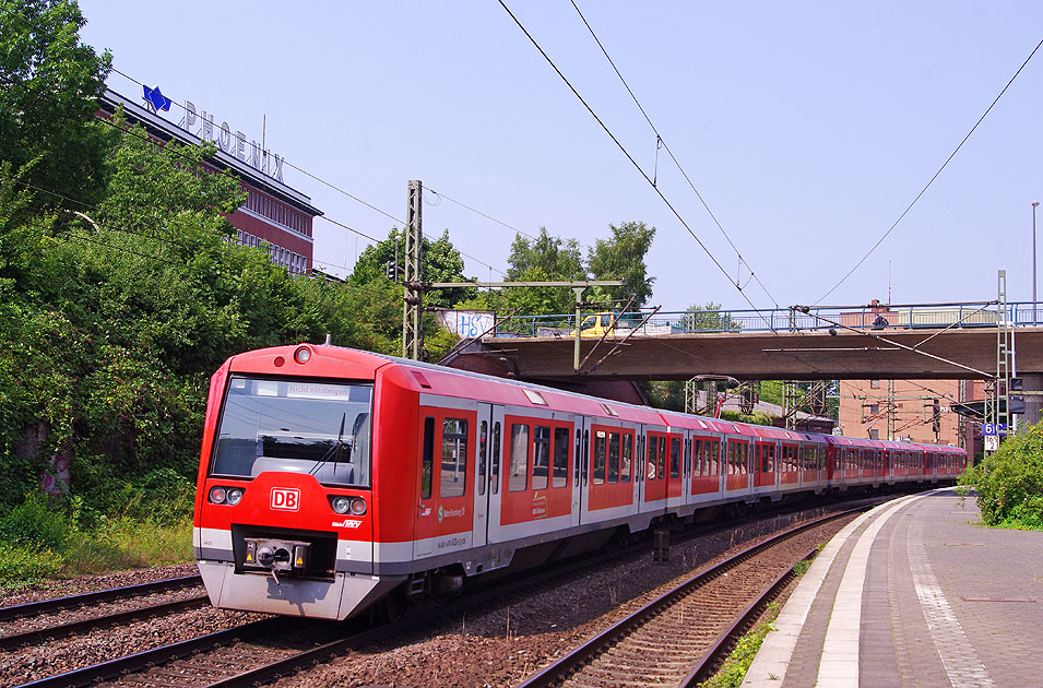DB Baureihe 474.3 im Bahnhof Hamburg-Harburg
