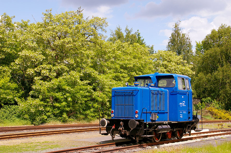 Die CFL Cargo Lok 01 in Uetersen - kurz vor ihrer Abfahrt zur Museumsbahn an den Sch&ouml;nberger Strand